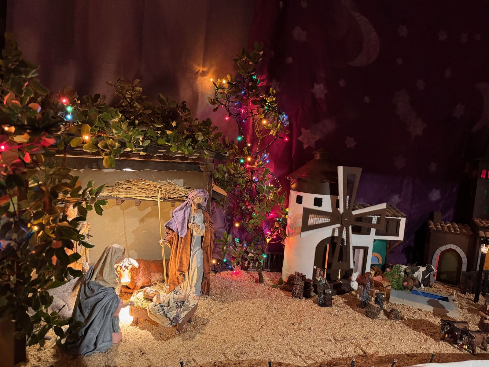 A.L.G. - Belén situado en una vivienda de la calle López Vivero (4).jpeg