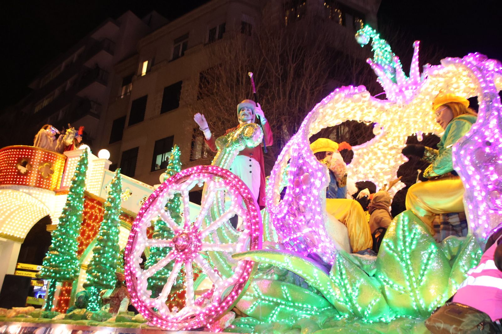 Los Reyes Magos recorren las calles de Salamanca en la Cabalgata 2026