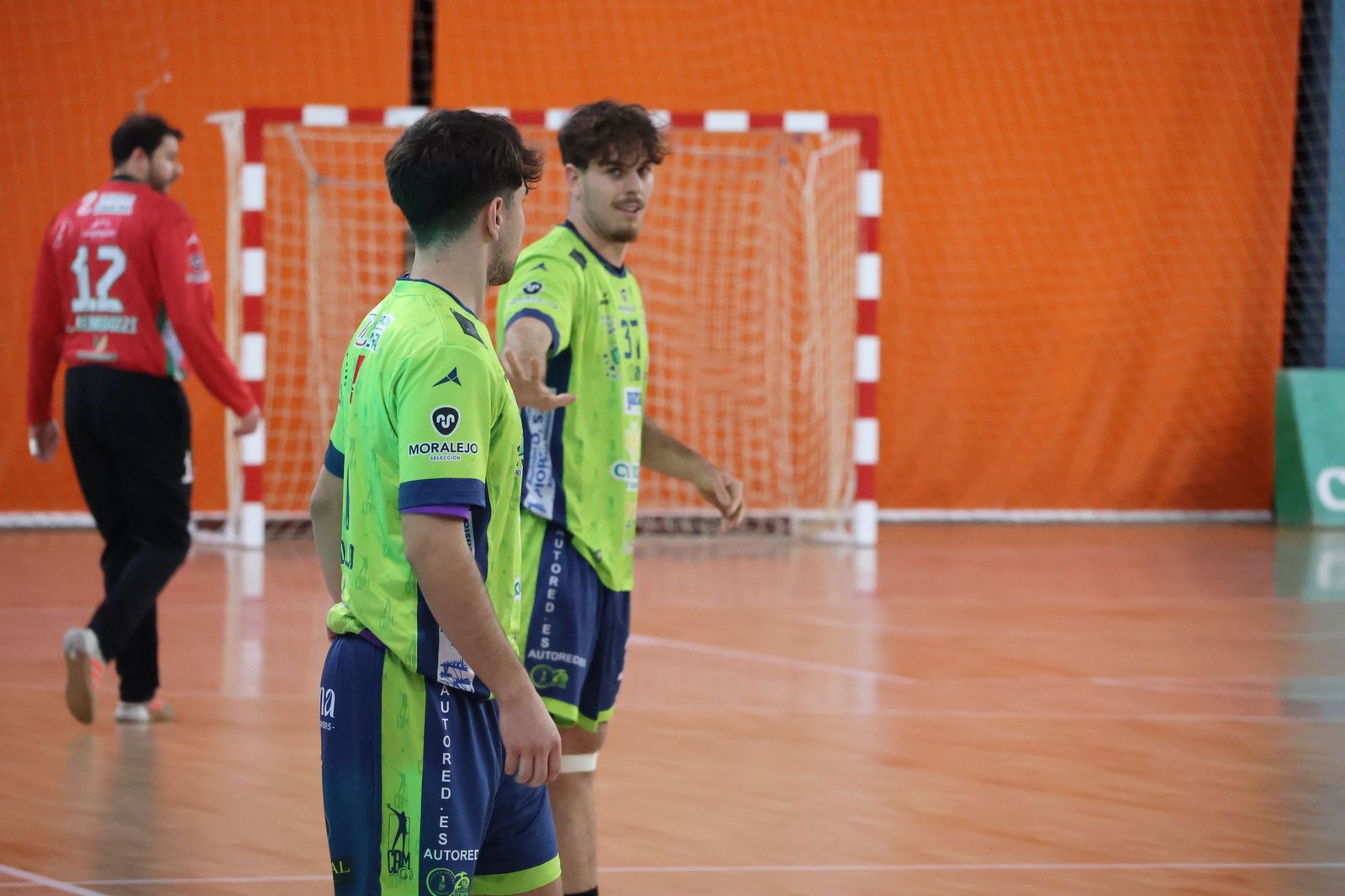 GALERÍA | El BM Zamora recibe en casa al Ciudad de Salamanca en un duelo muy ajustado