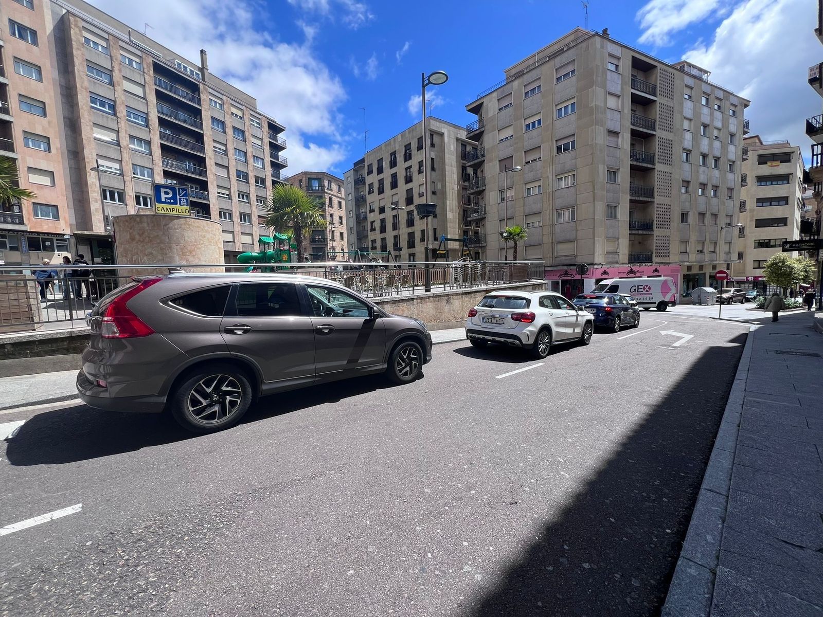 largas-colas-en-los-aparcamientos-de-salamanca-capital-por-el-puente-del-1-de-mayo-fotos-s24h-1