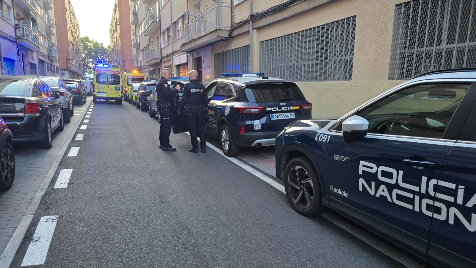 Policía en calle Petunias, Salamanca (2)