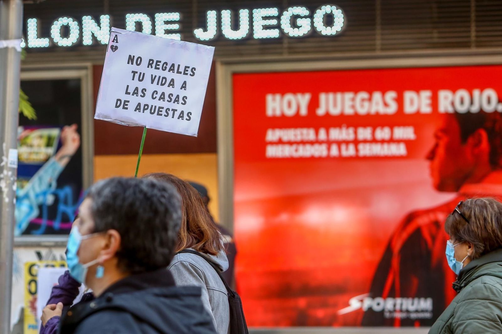 Una manifestación contra las casas de apuestas. | EP
