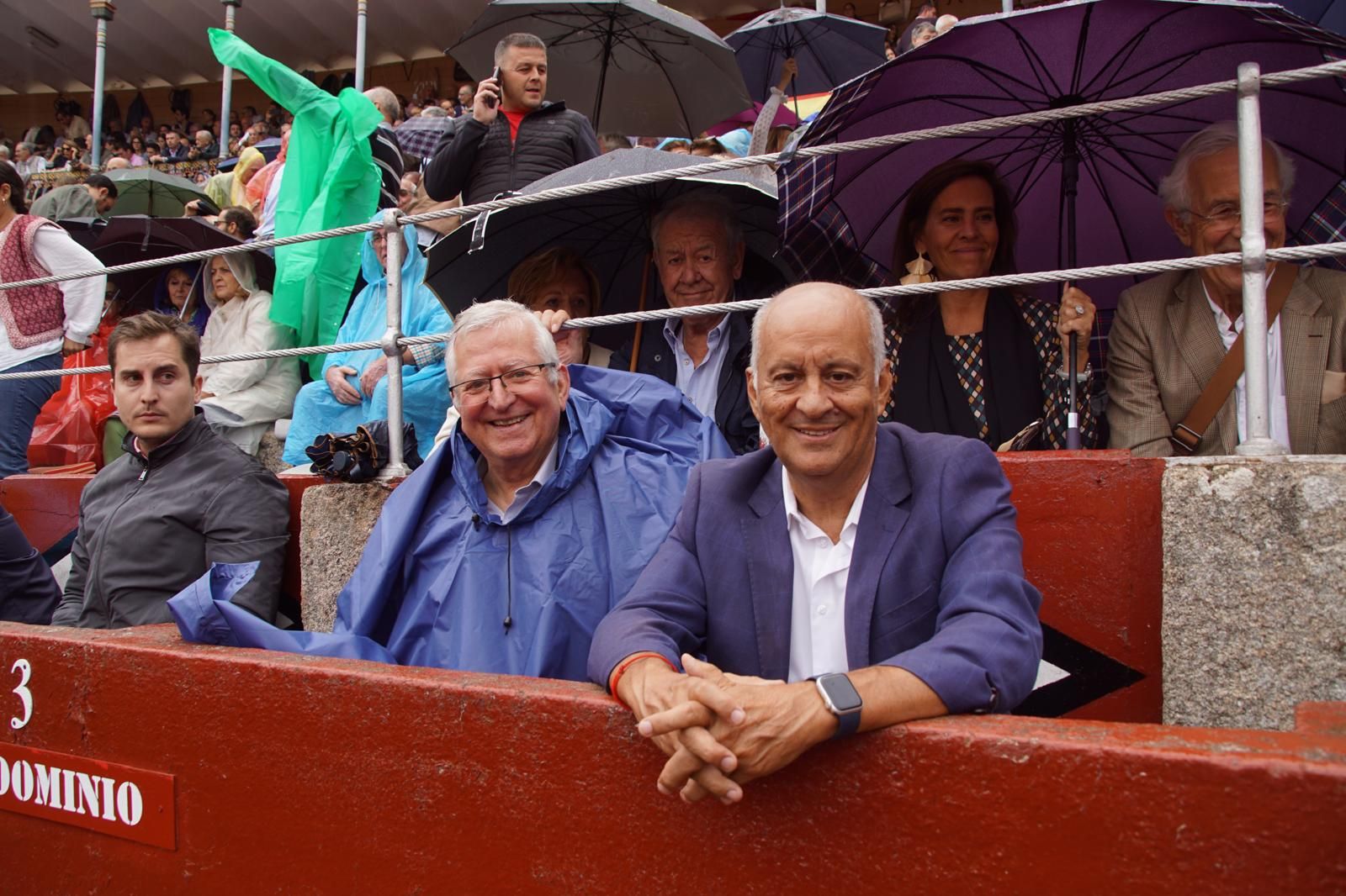 resumen-fotografico-del-ambiente-en-los-tendidos-de-la-glorieta-durante-la-corrida-de-garcigrande-20-de-septiembre-de-2024-foto-juanes-44