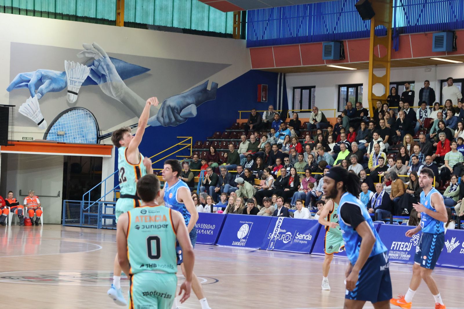GALERÍA | El CB Zamora recibe en el Ángel Nieto al Basket Mallorca Palma en busca de la victoria