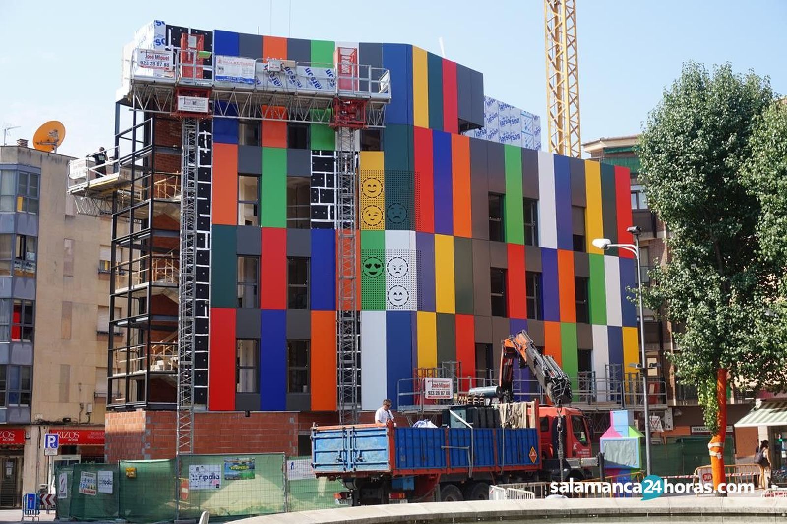 Casa de los colores   barrio del oeste