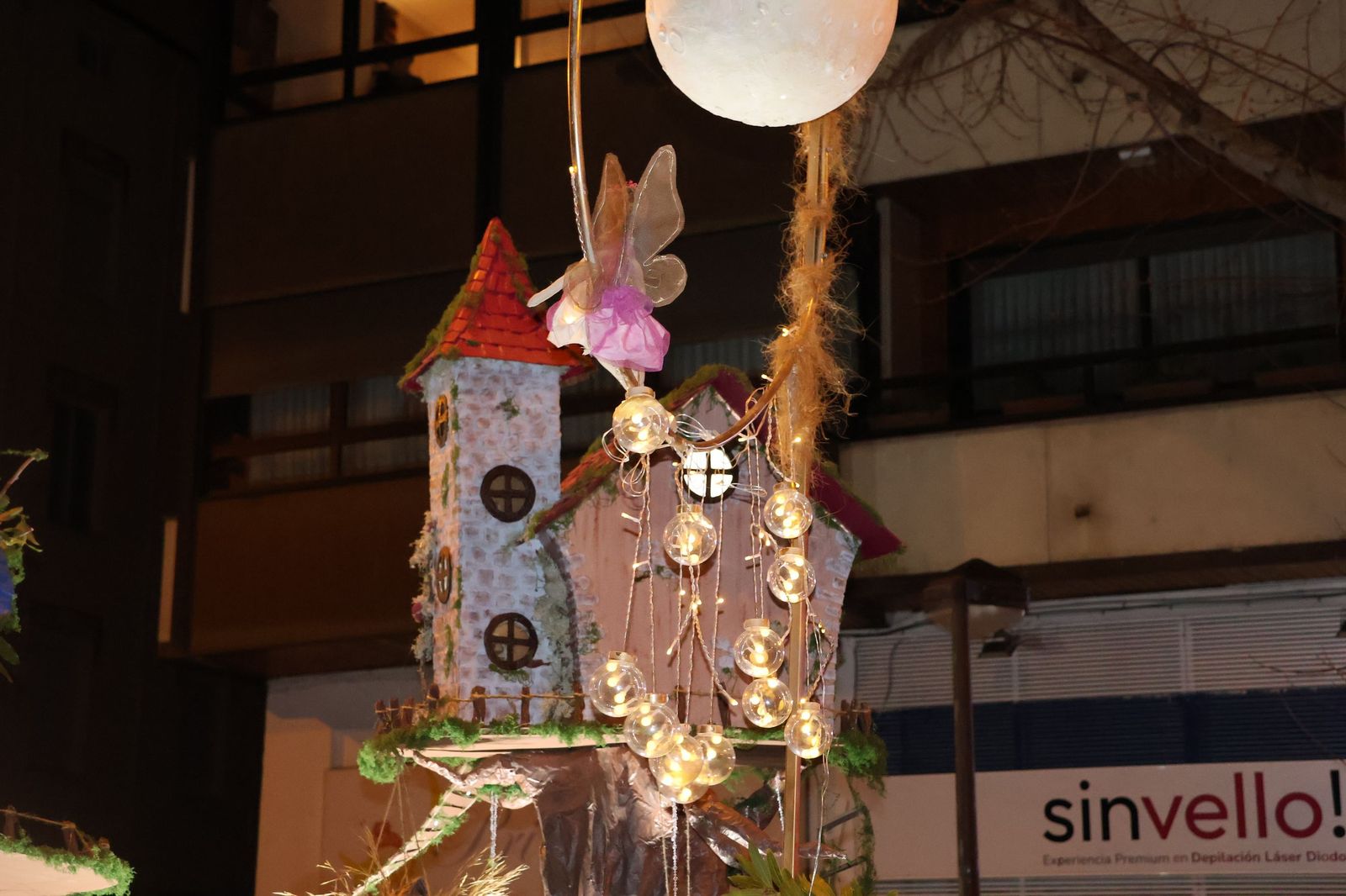 GALERÍA | Disfruta de las imágenes del colorido desfile de Carnaval en Zamora