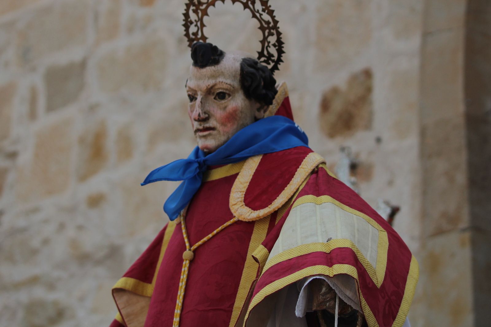 Los vecinos de Rollán arropan a su patrón San Lorenzo