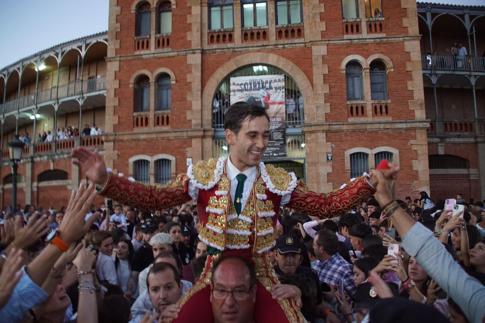 Presencia salmantina por partida doble en la primera corrida de la feria: Damián Castaño e Ismael Martín junto al mexicano Diego San Román