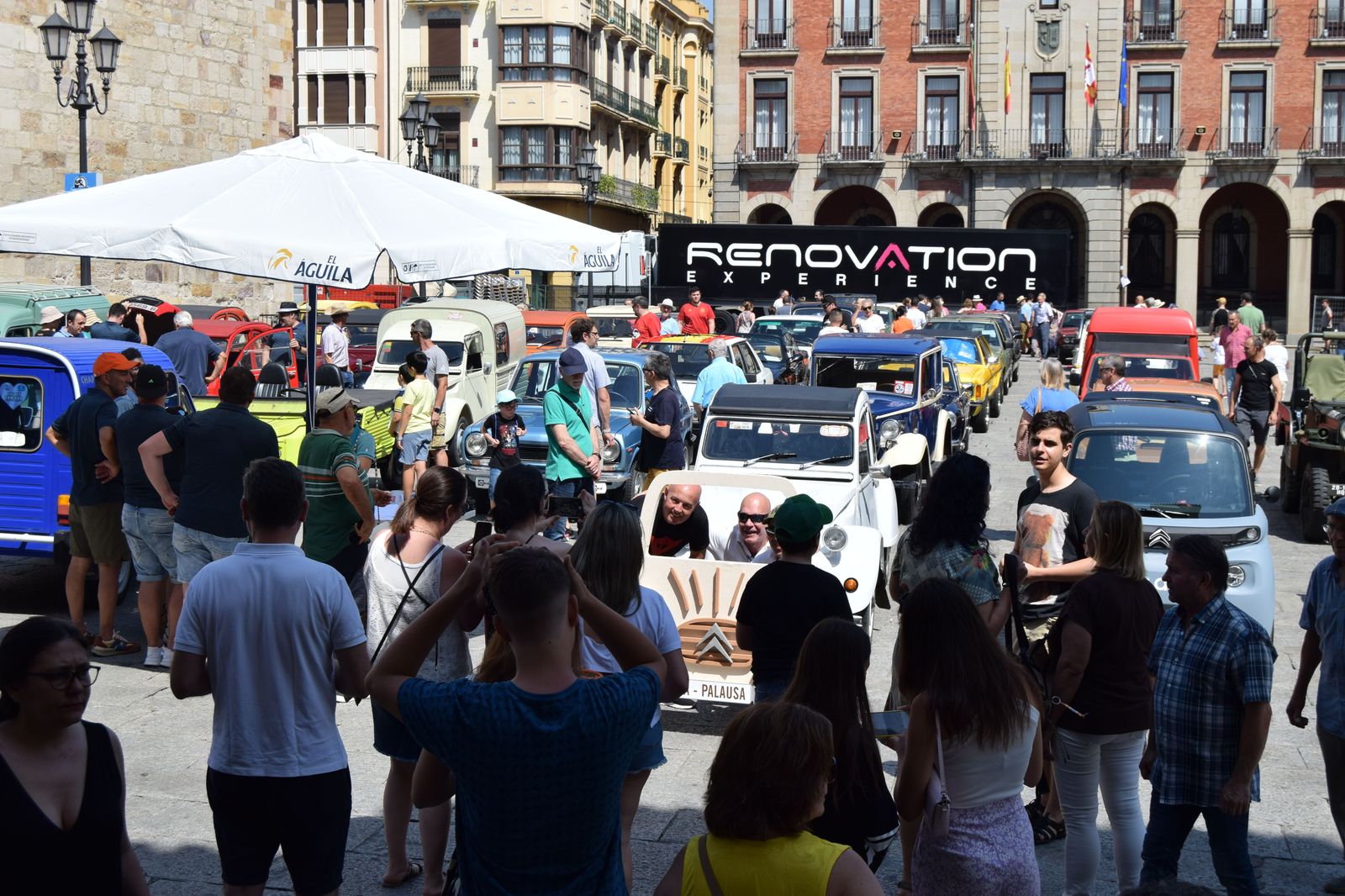 xxi-concentracion-internacional-de-citroeen-2cv-y-clasicos-36