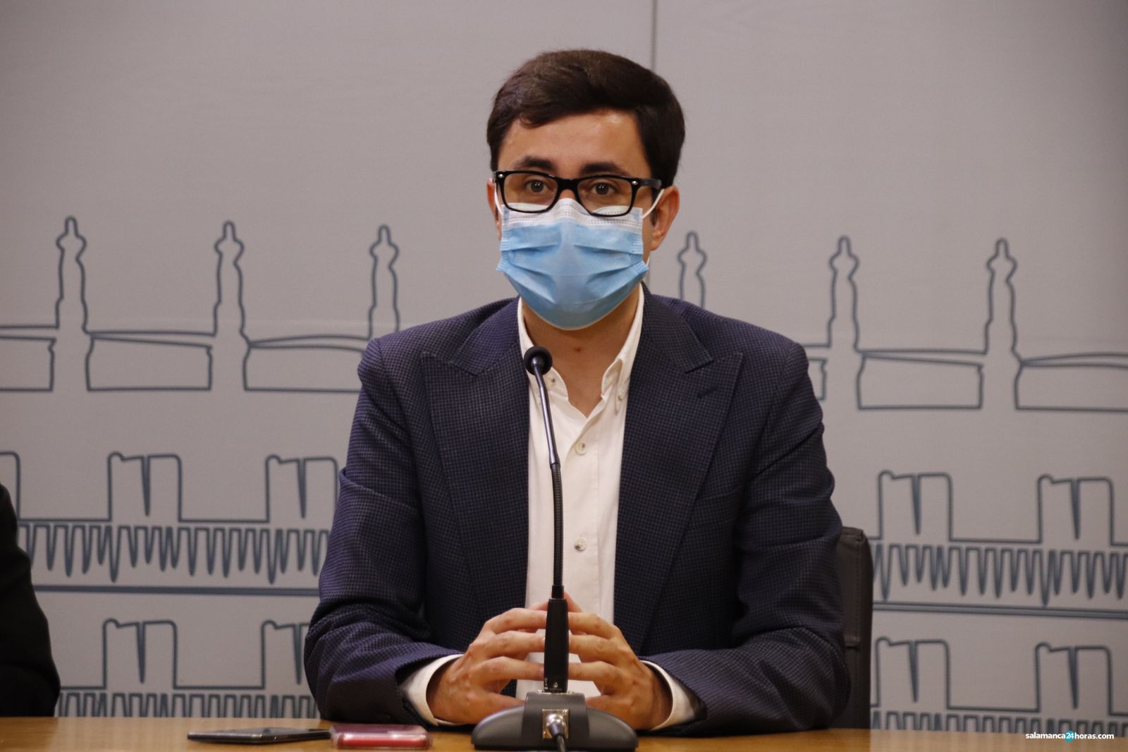 El portavoz socialista, José Luis Mateos