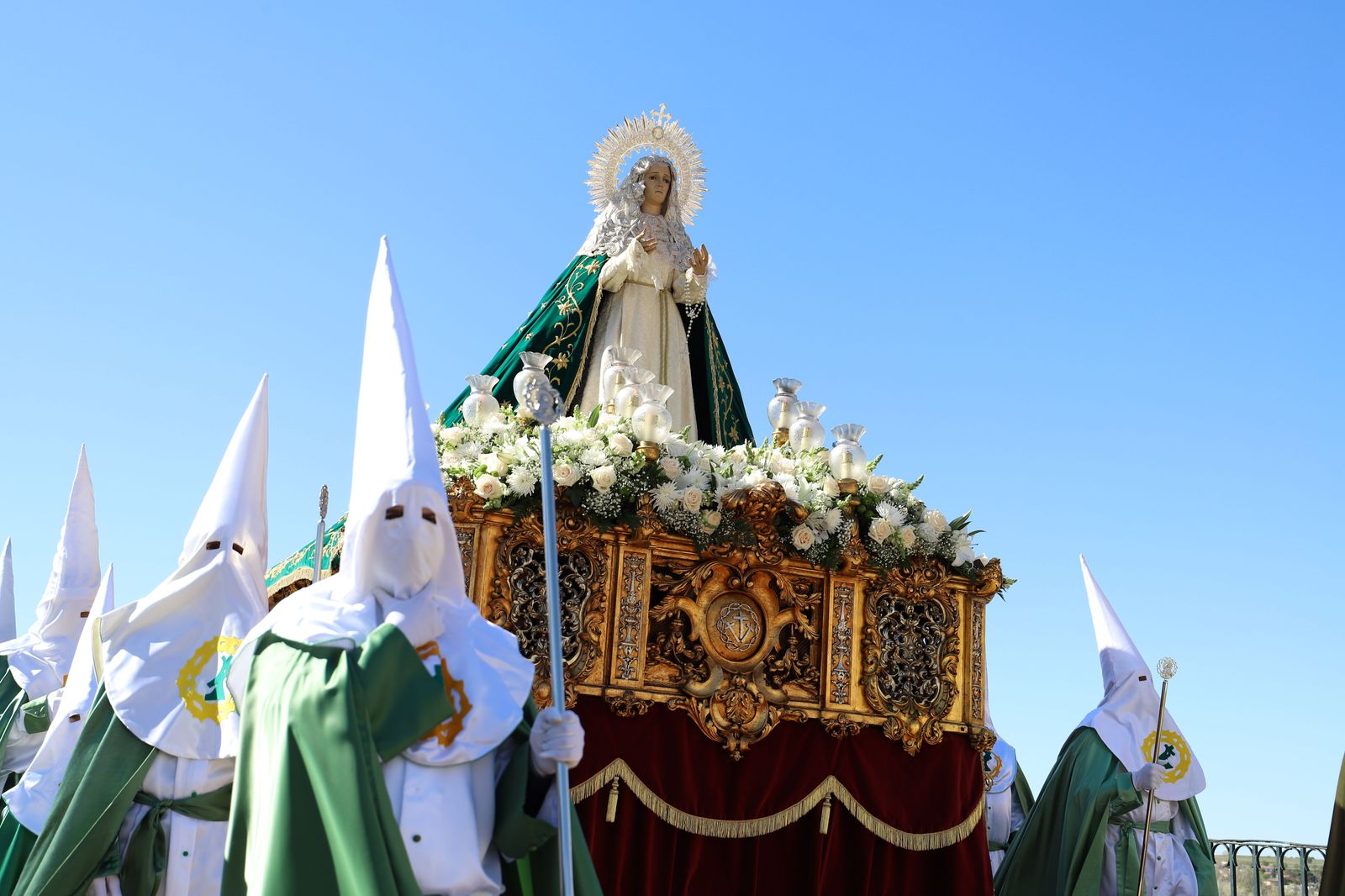 cofradia-virgen-de-la-esperanza-21
