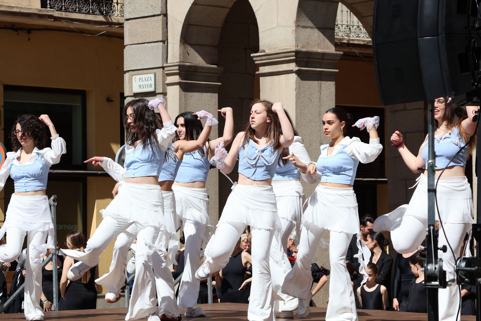 dia-internacional-de-la-danza-2025-en-la-plaza-mayor-16