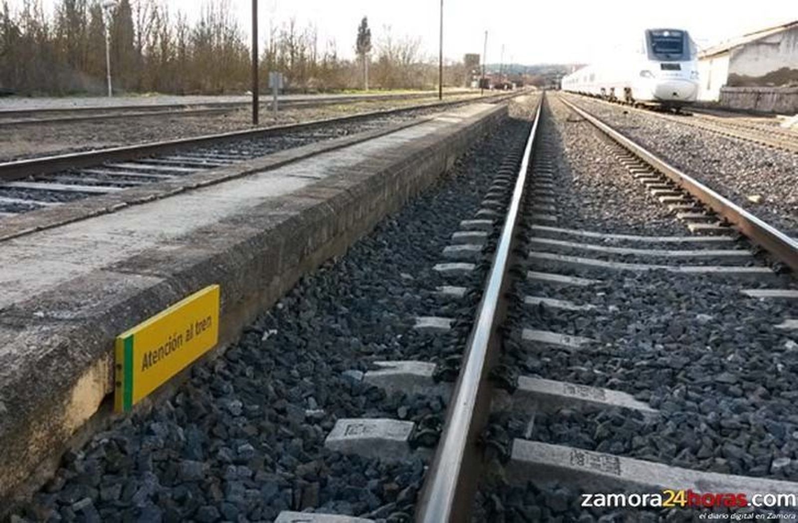 El Adif y la Junta de Castilla y León firman un acuerdo en materia de emergencias y protección civil