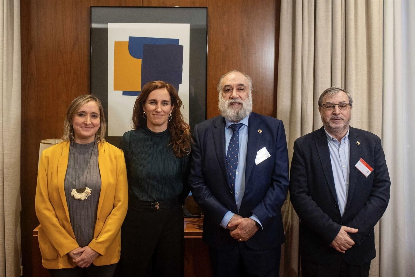 La ministra de Sanidad, Mónica García, se reúne con el Consejo General de Psicólogos (COP). EP