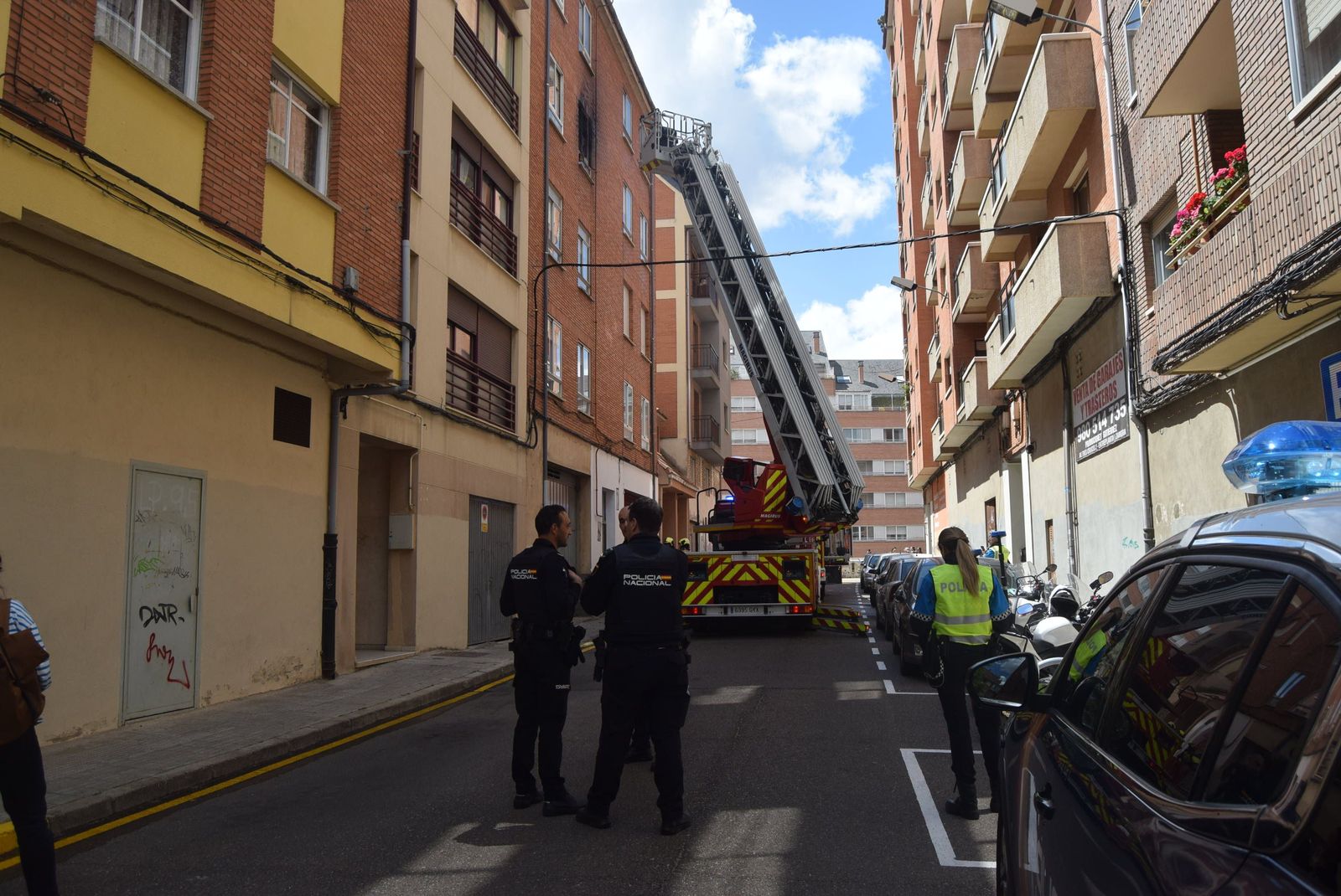 incendio-en-una-vivienda-de-la-calle-clavel-4