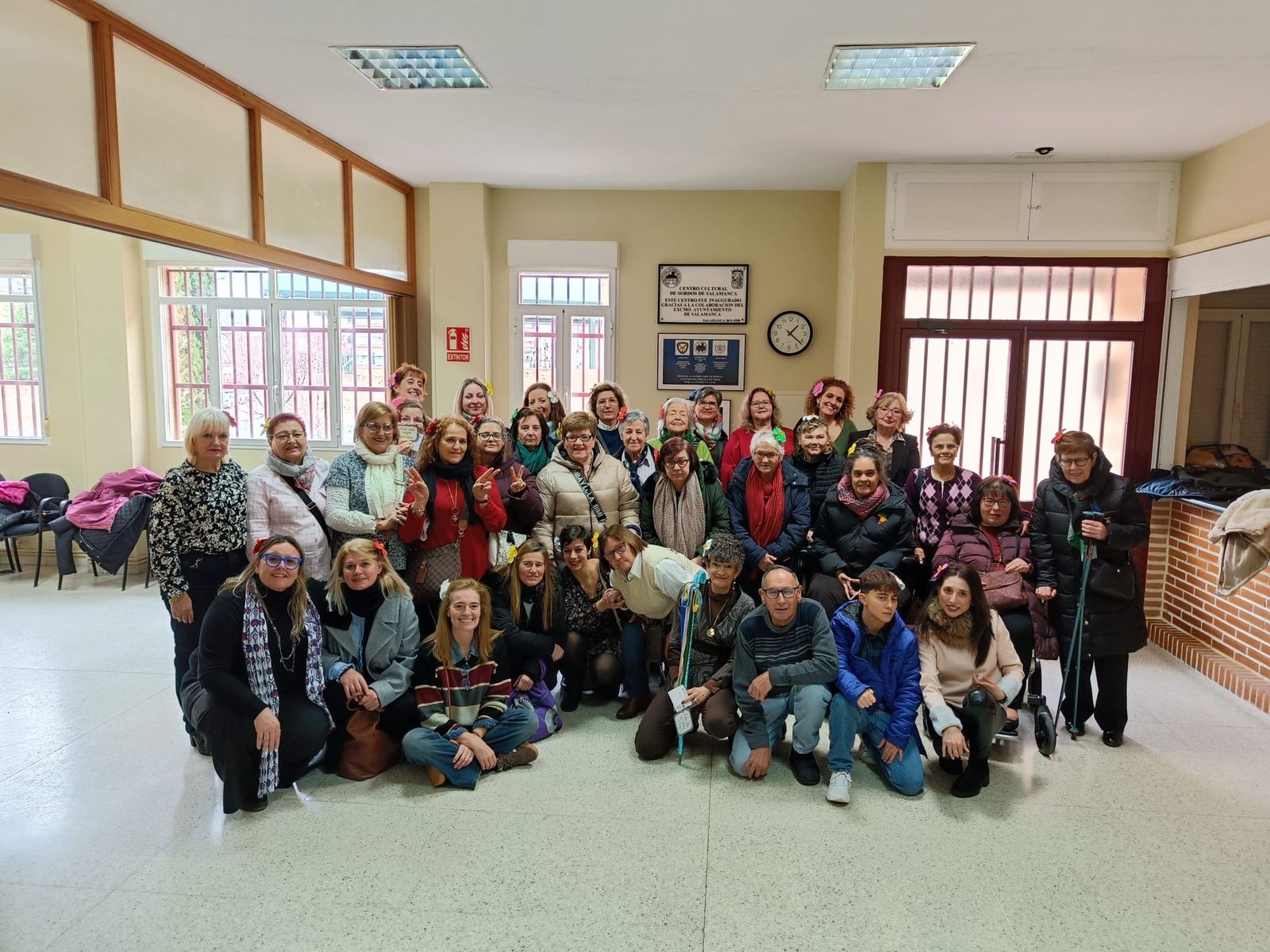 Alrededor de 50 mujeres con deficiencias auditivas postlocutivas se reúnen por primera vez en Salamanca para celebrar las águedas