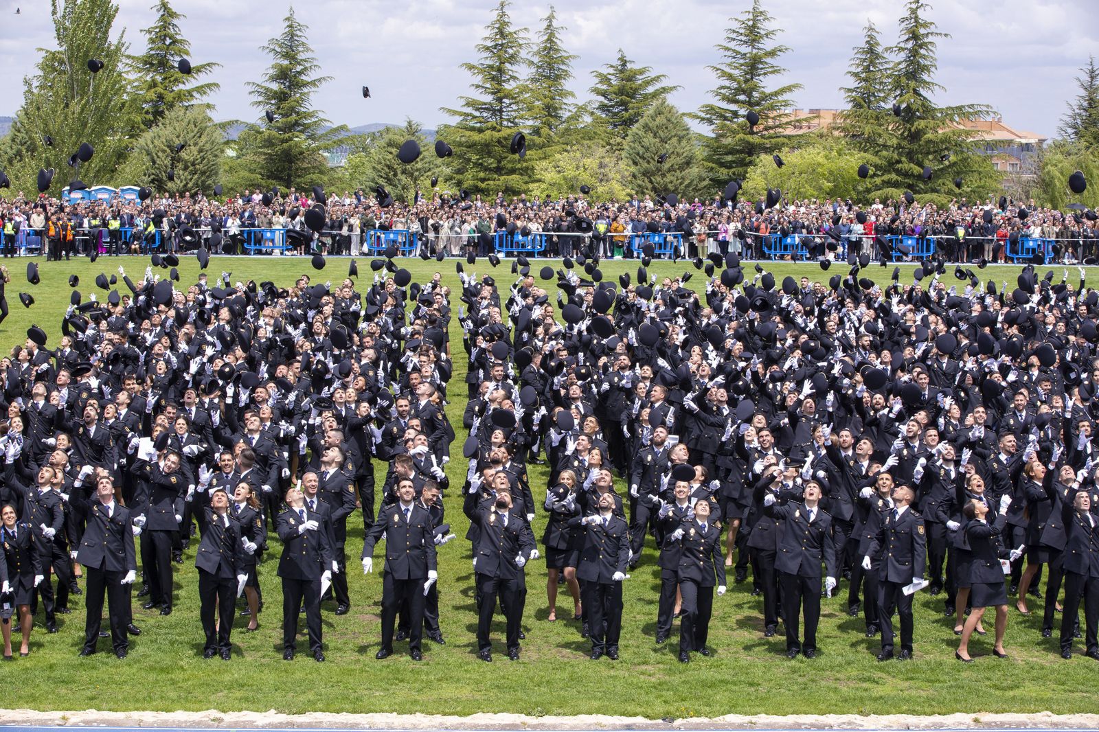 Los nuevos agentes de la Policía Nacional juran su cargo (1)