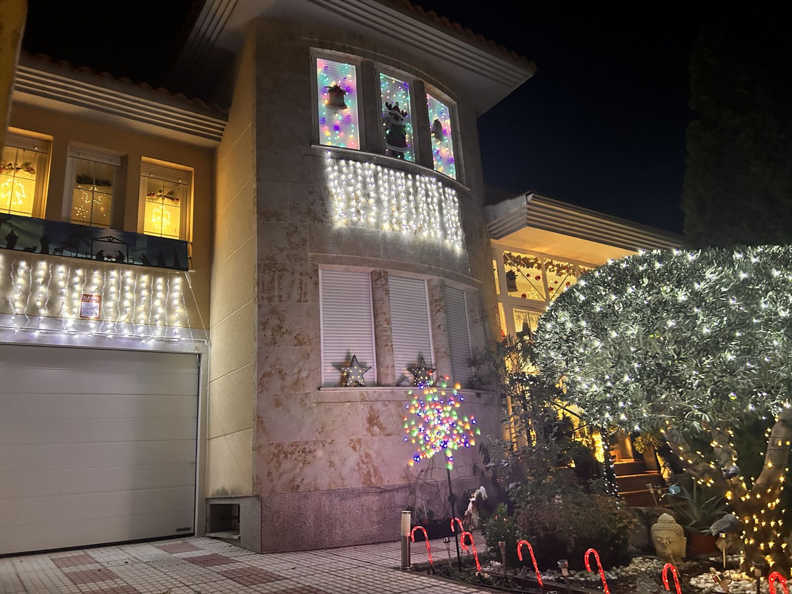 m-r-j-c-decoracion-navidena-en-una-vivienda-situada-en-carbajosa-de-la-sagrada-3