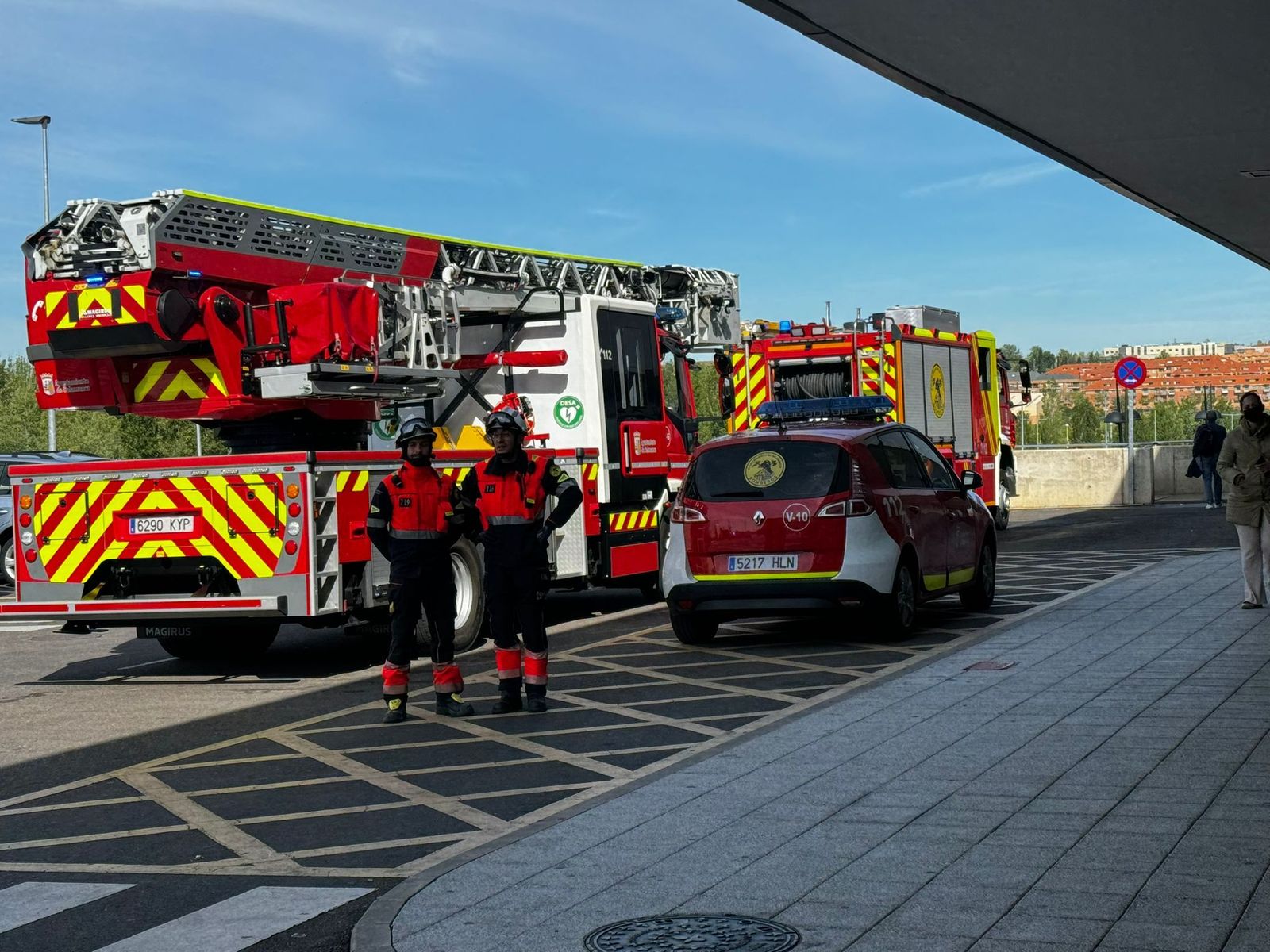 bomberos-de-salamanca-actuan-en-el-hospital-1