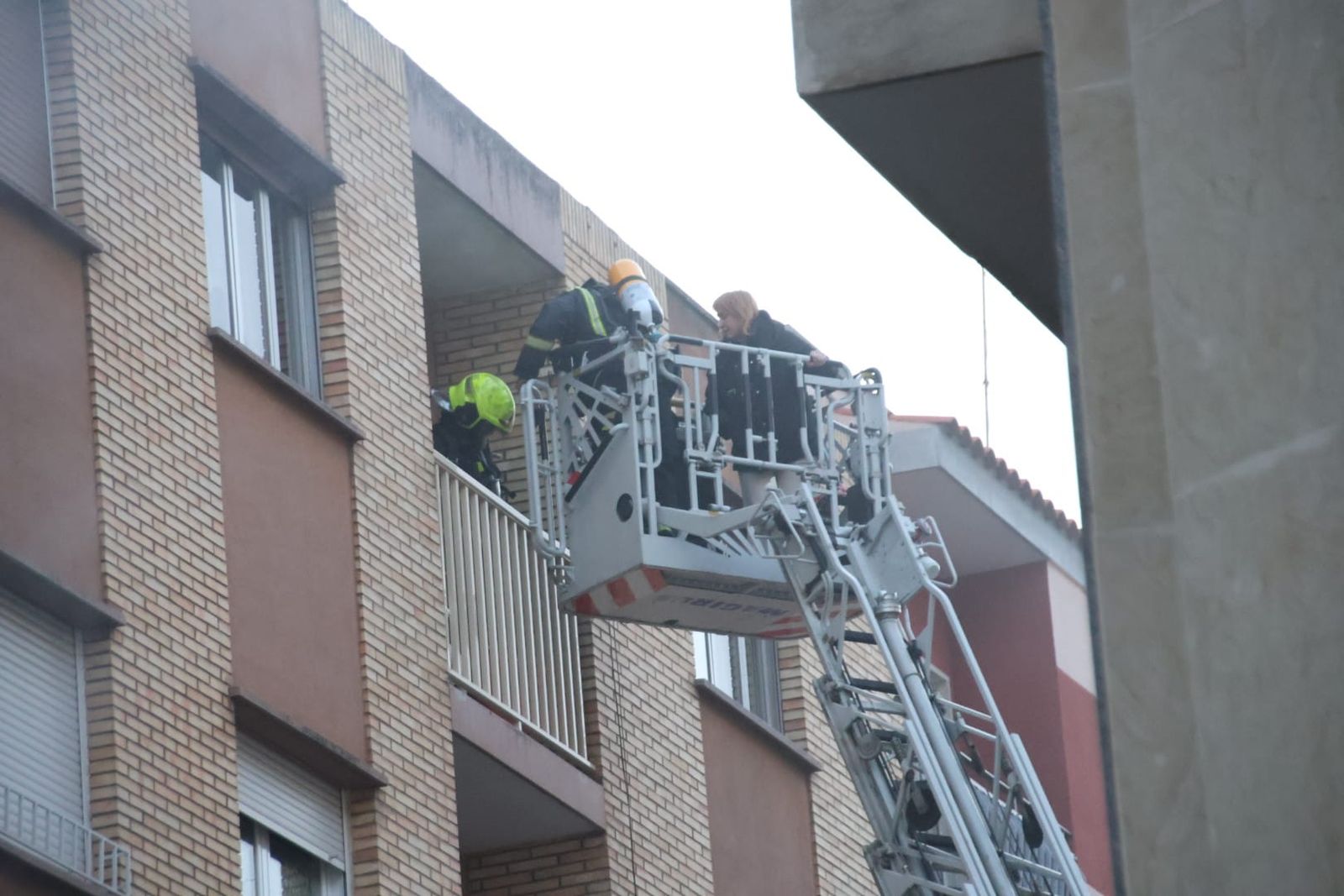 incendio-en-una-vivienda-en-la-calle-leon-felipe-10