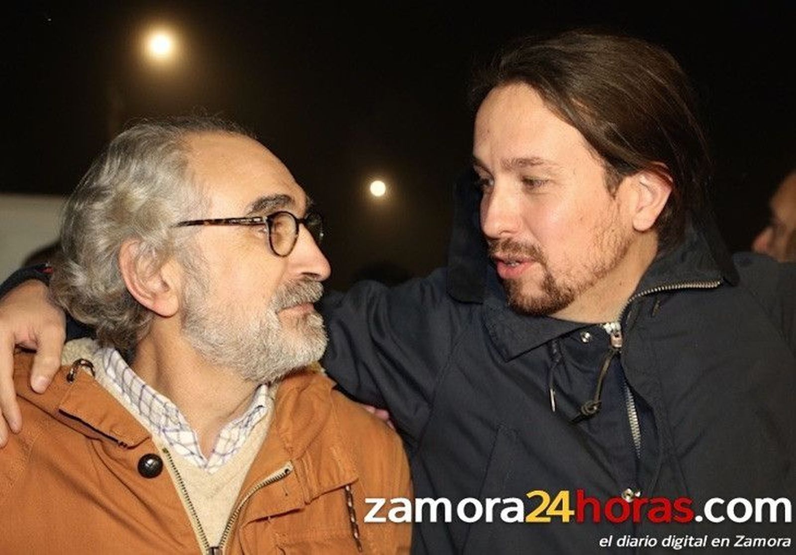 Críticas al pacto por la izquierda y por la derecha