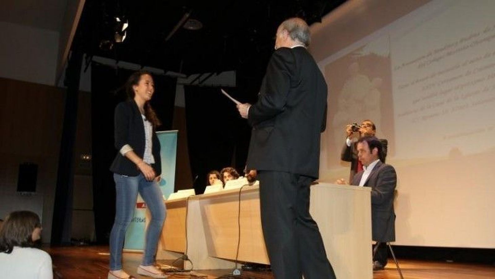 Entrega de premios del certamen de cuentos Memorial Fuencisla