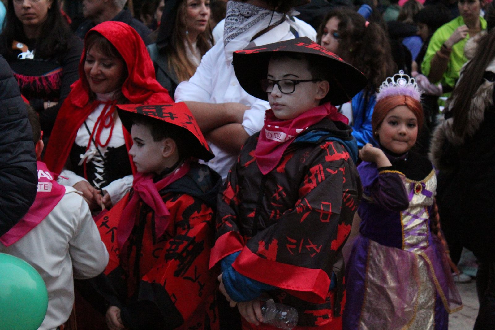 desfile-de-disfraces-de-carnaval-del-barrio-del-oeste-6