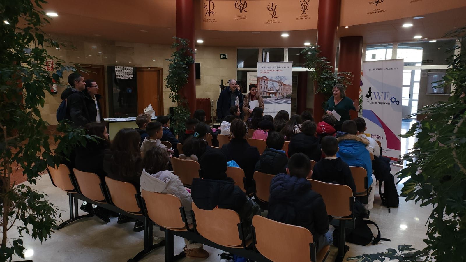 El CEIP Nuestra Señora de la Paz de Villaralbo acerca a su alumnado a la ingeniería y la innovación con una visita guiada