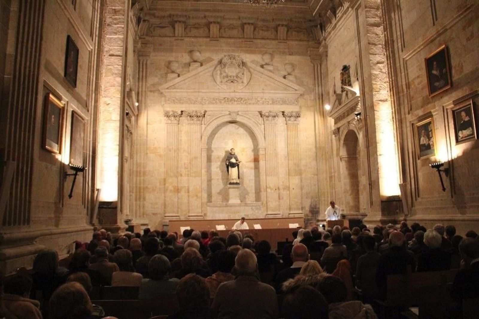 Conferencia de Ricardo de Luis Carballada en el Convento de San Esteban
