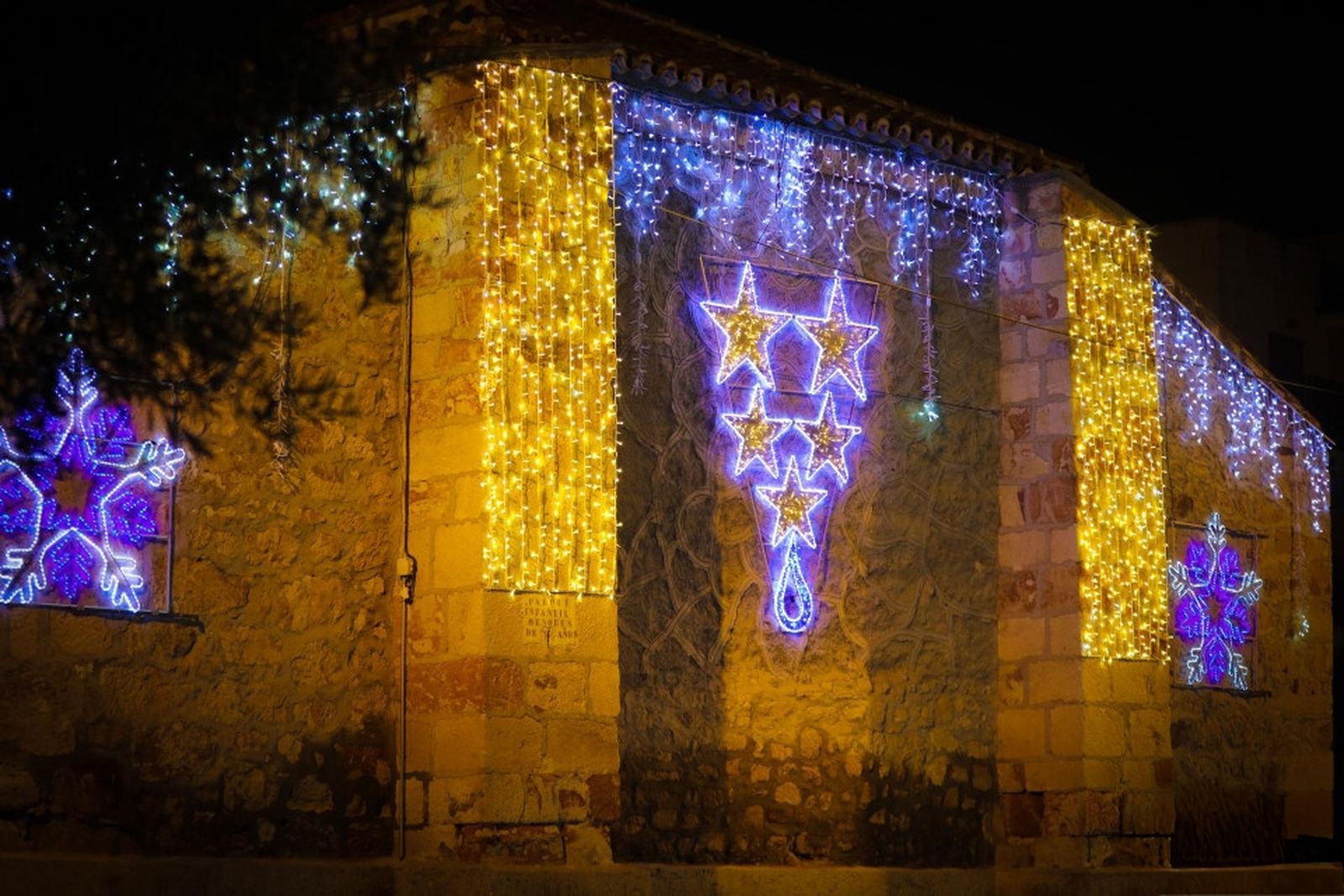 Iluminación navideña en Carbajosa