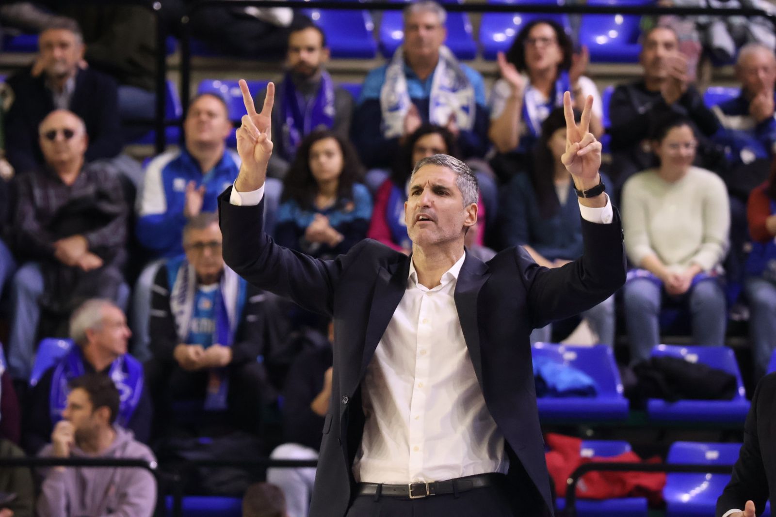 Perfumerías Avenida - Valencia Basket