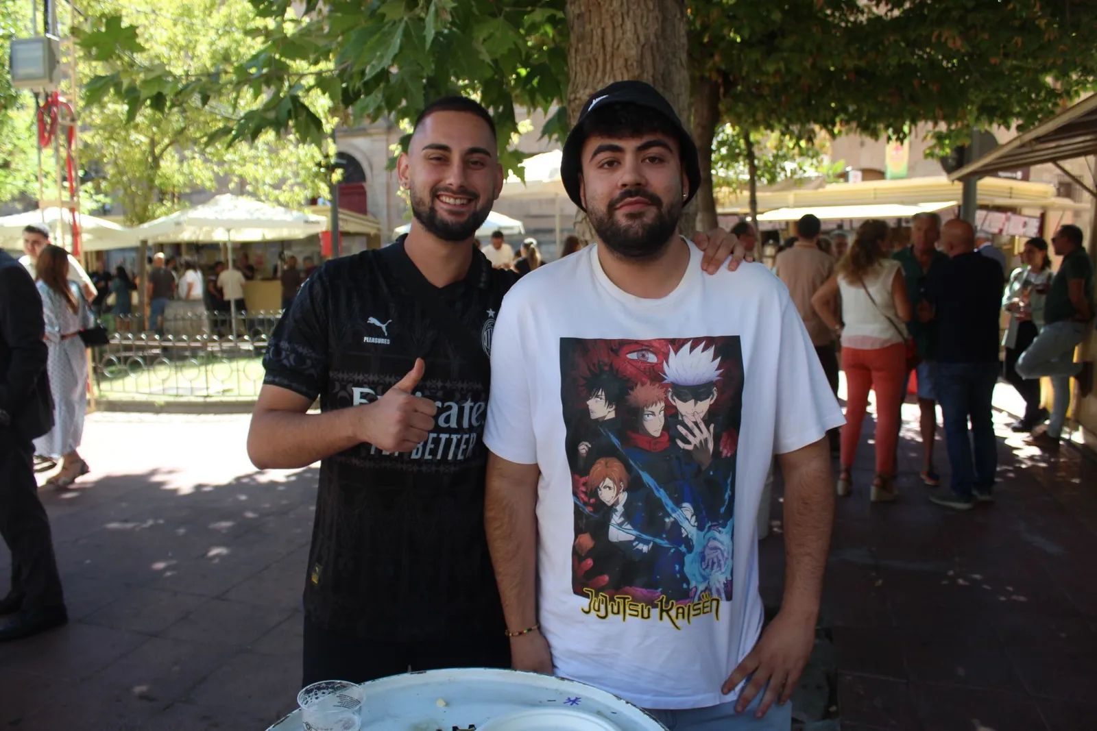 Ambiente en la Feria de Día en el mediodía de este sábado