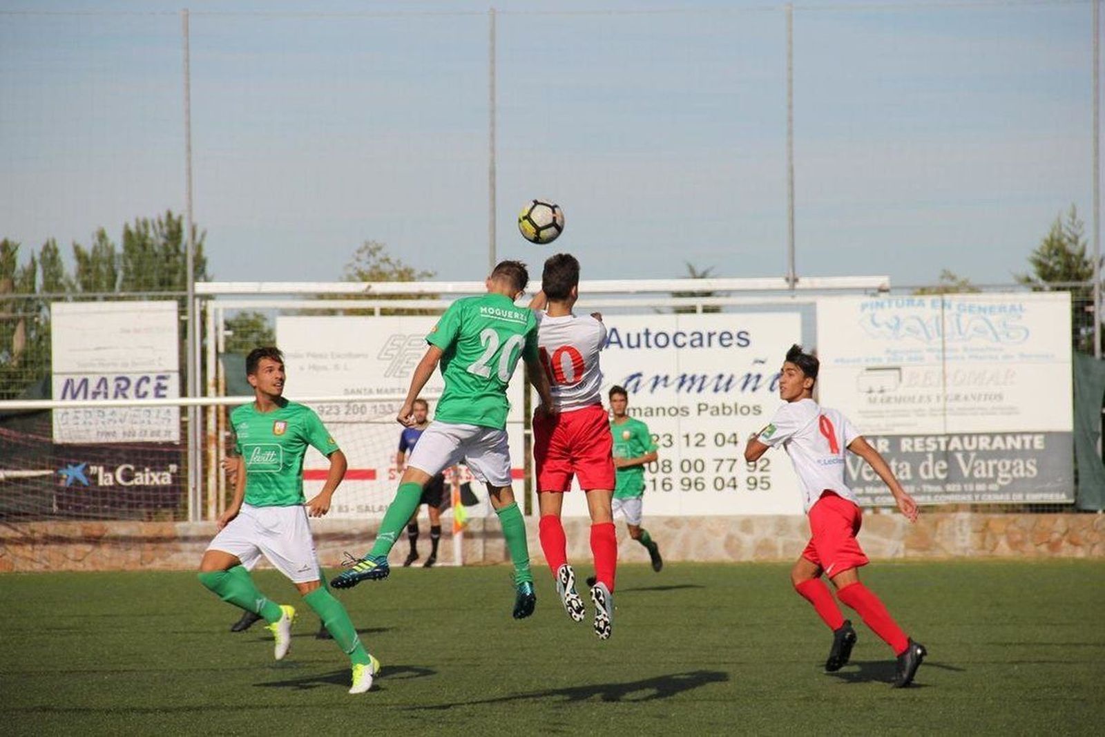 El Santa Marta empieza en media tabla en su regreso a División de Honor