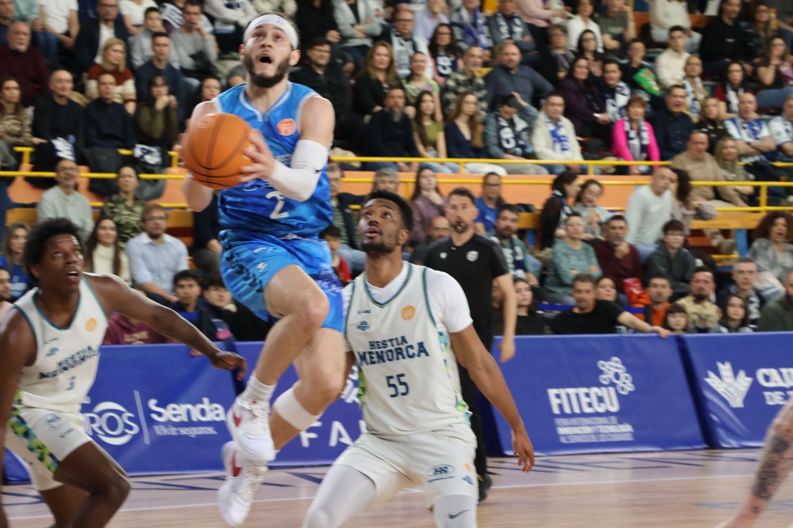 GALERÍA | El duelo entre el CB Zamora y el Hestia Menorca, en imágenes