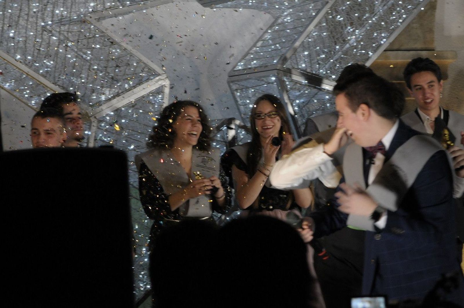 REALIZACIÓN DE PROYECTOS  AUDIOVISUALES Y ESPECTÁCULOS