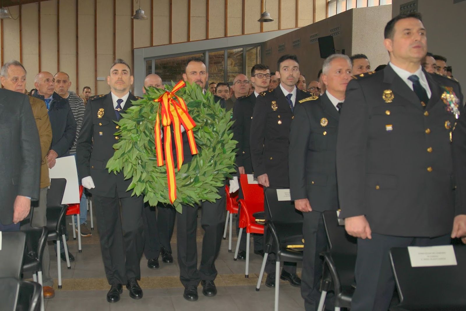 GALERÍA | Revive en imágenes el homenaje a la Policía Nacional en Alcañices