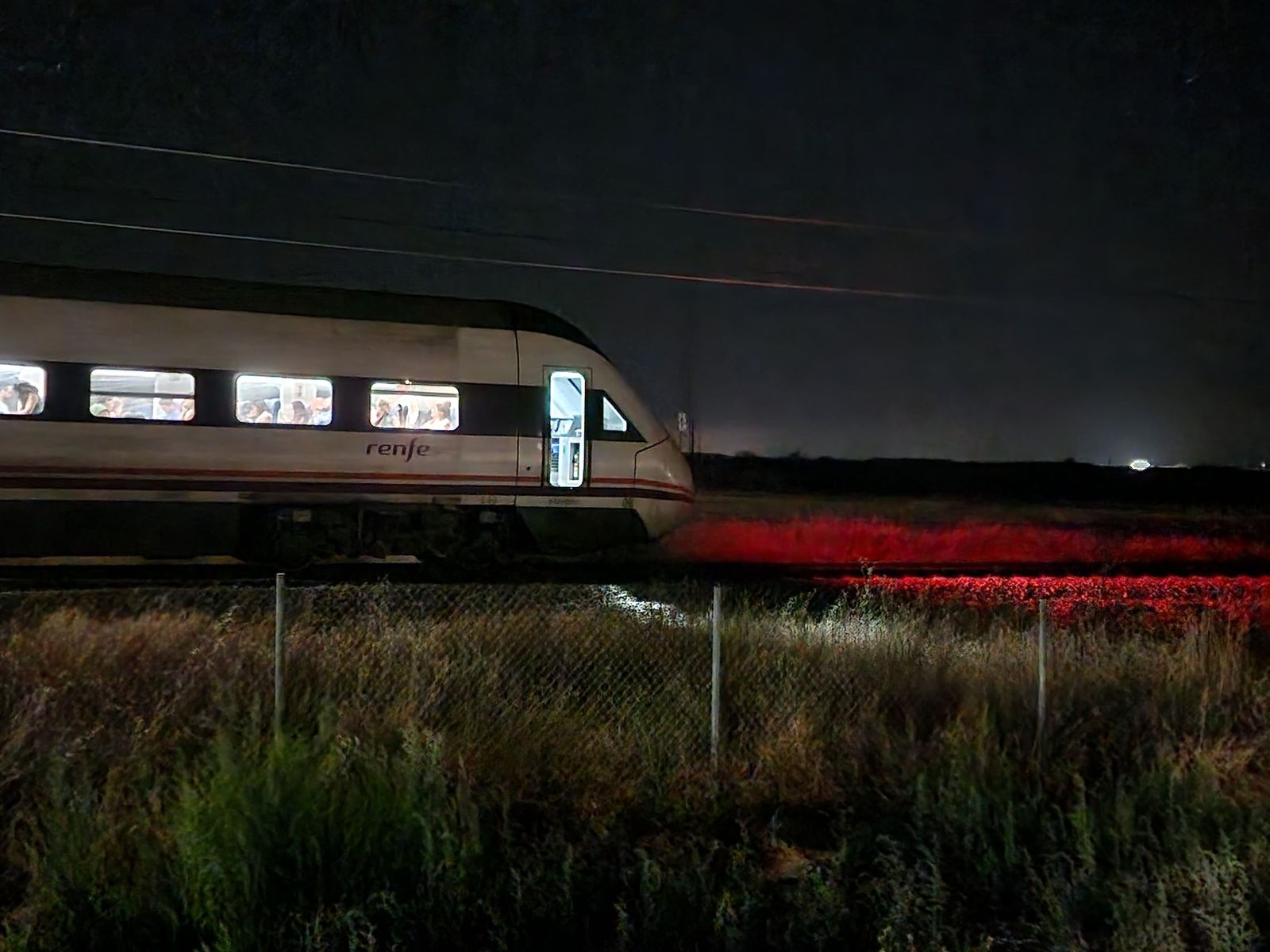 Fallecen dos personas arrolladas por un tren a la altura de Moriscos Fallecen dos personas arrolladas por un tren a la altura de Moriscos