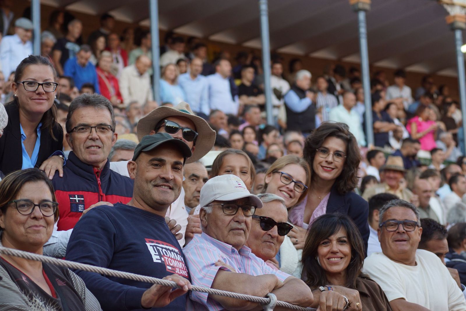 Así ha vivido la afición salmantina el adiós a la feria desde los tendidos: imágenes del ambiente en la corrida concurso