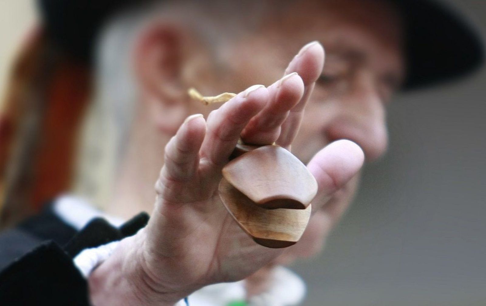 Noelia Pérez gana el concurso de fotografía de folclore e indumentaria tradicional