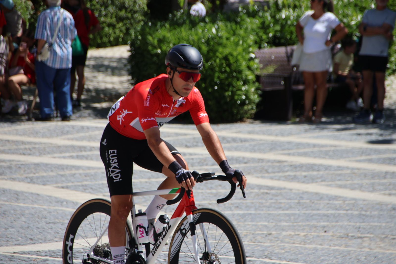 Salida II Vuelta Ciclista a Castilla y León Sub-23 y Élite