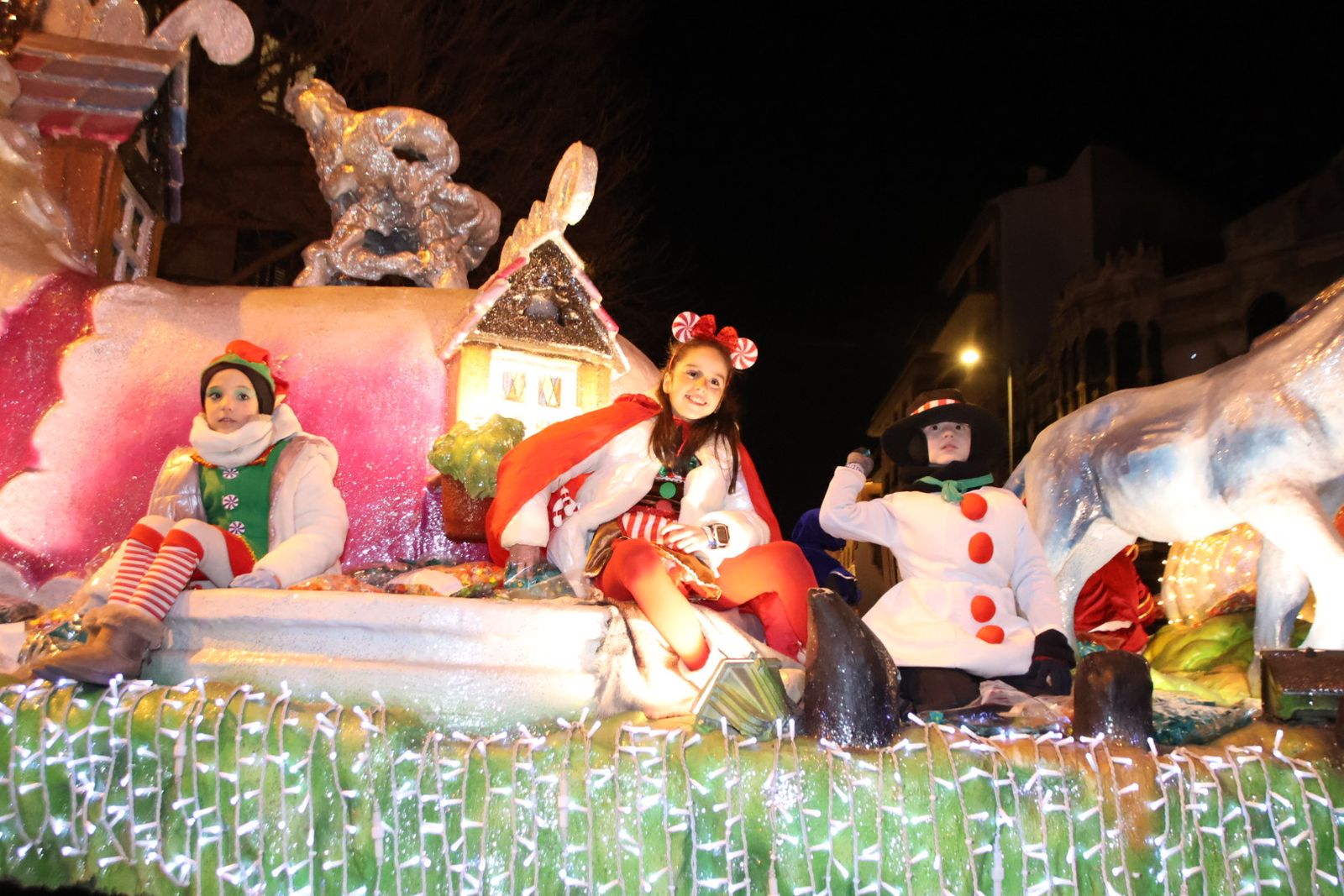 Los Reyes Magos recorren las calles de Salamanca en la Cabalgata 2026