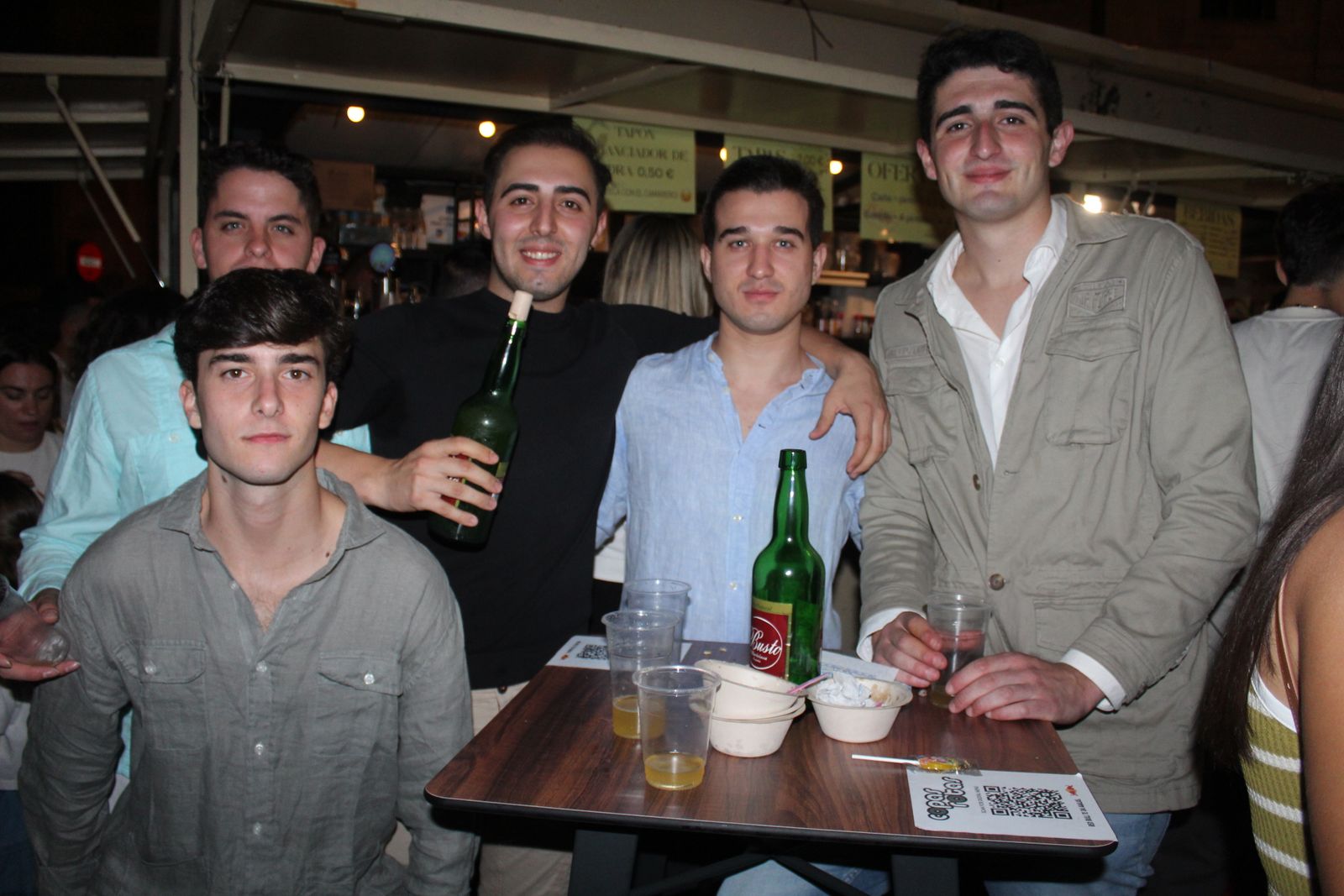 La Feria de Día se llena en la tarde-noche de este viernes, punto de partida del fin de semana