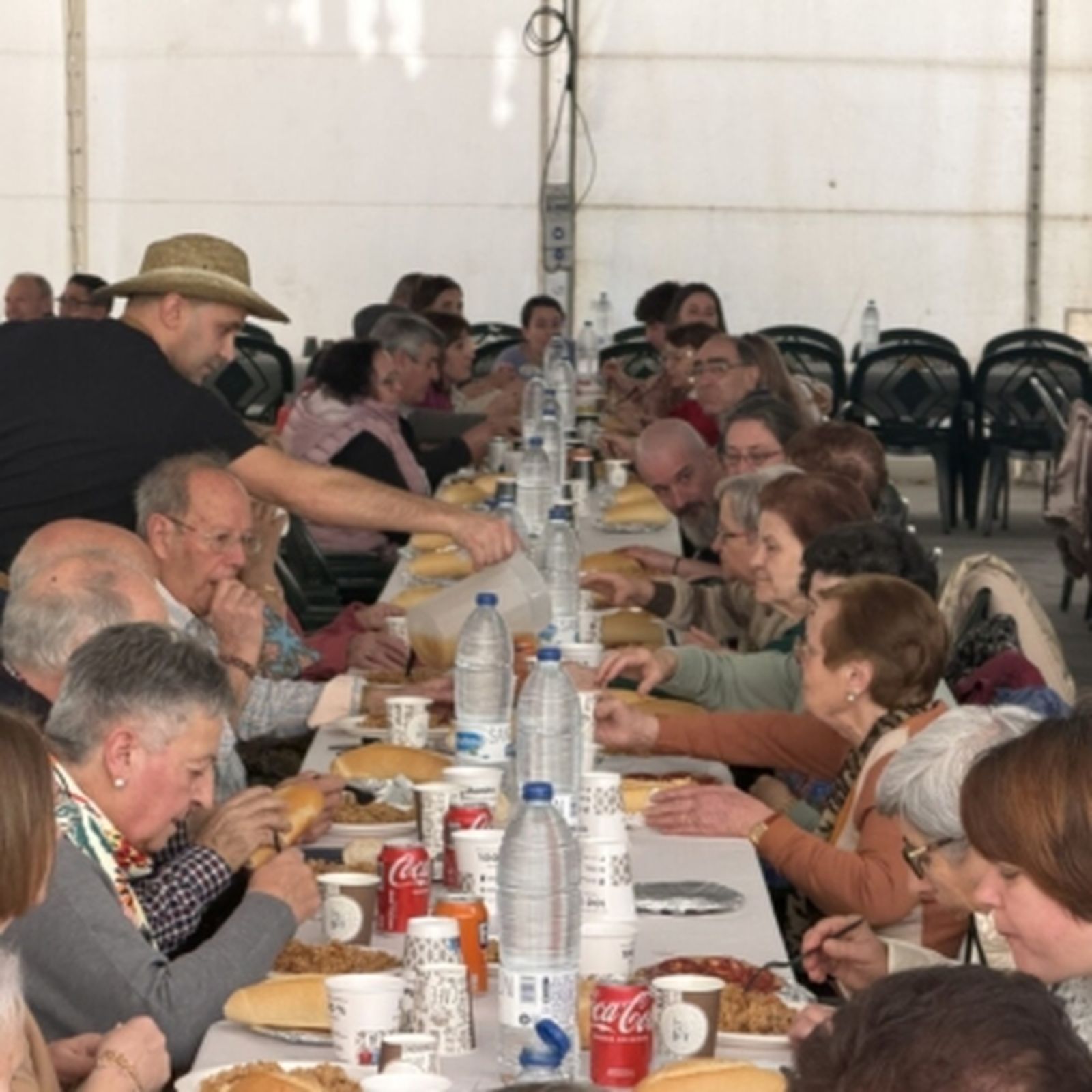 Guijuelo rinde homenaje a la tradición con su primer Mondongo y una comida popular para 400 personas