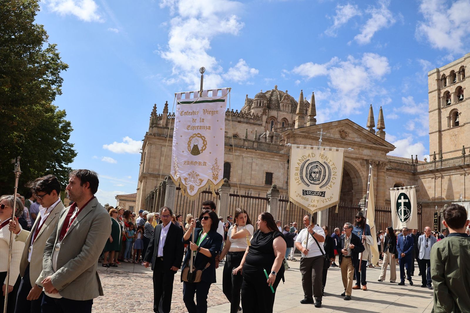 Procesión extraordinaria de la Virgen de La Esperanza