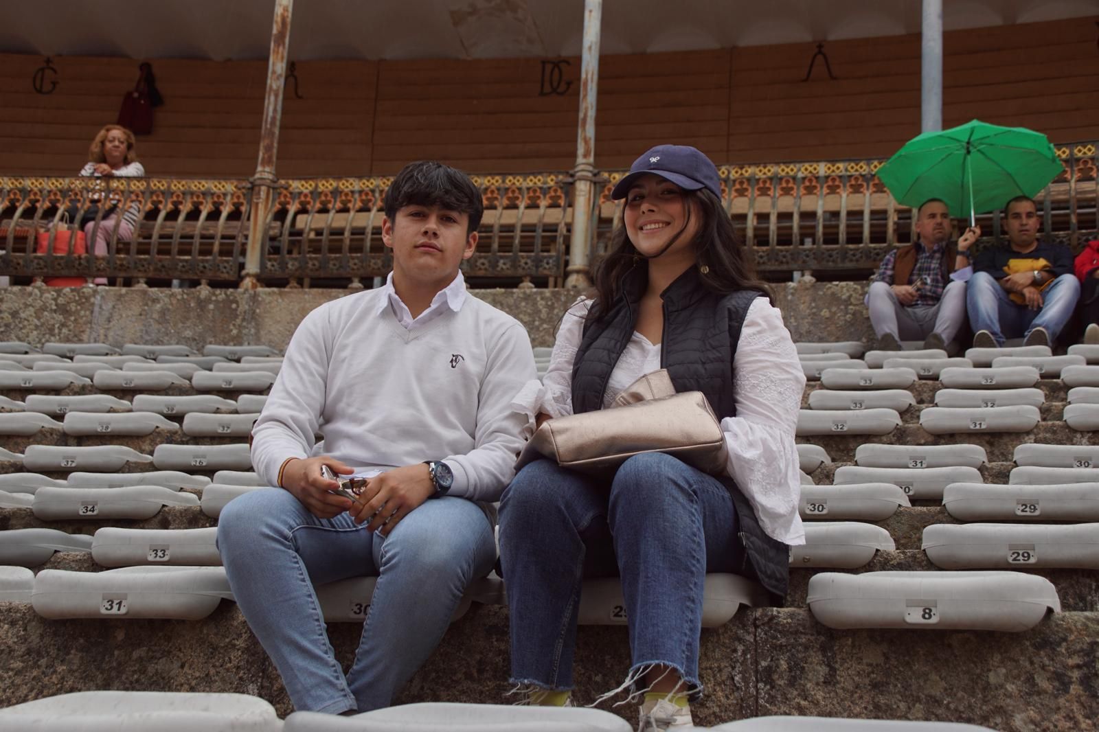 resumen-fotografico-del-ambiente-en-los-tendidos-de-la-glorieta-durante-la-corrida-de-garcigrande-20-de-septiembre-de-2024-foto-juanes-37