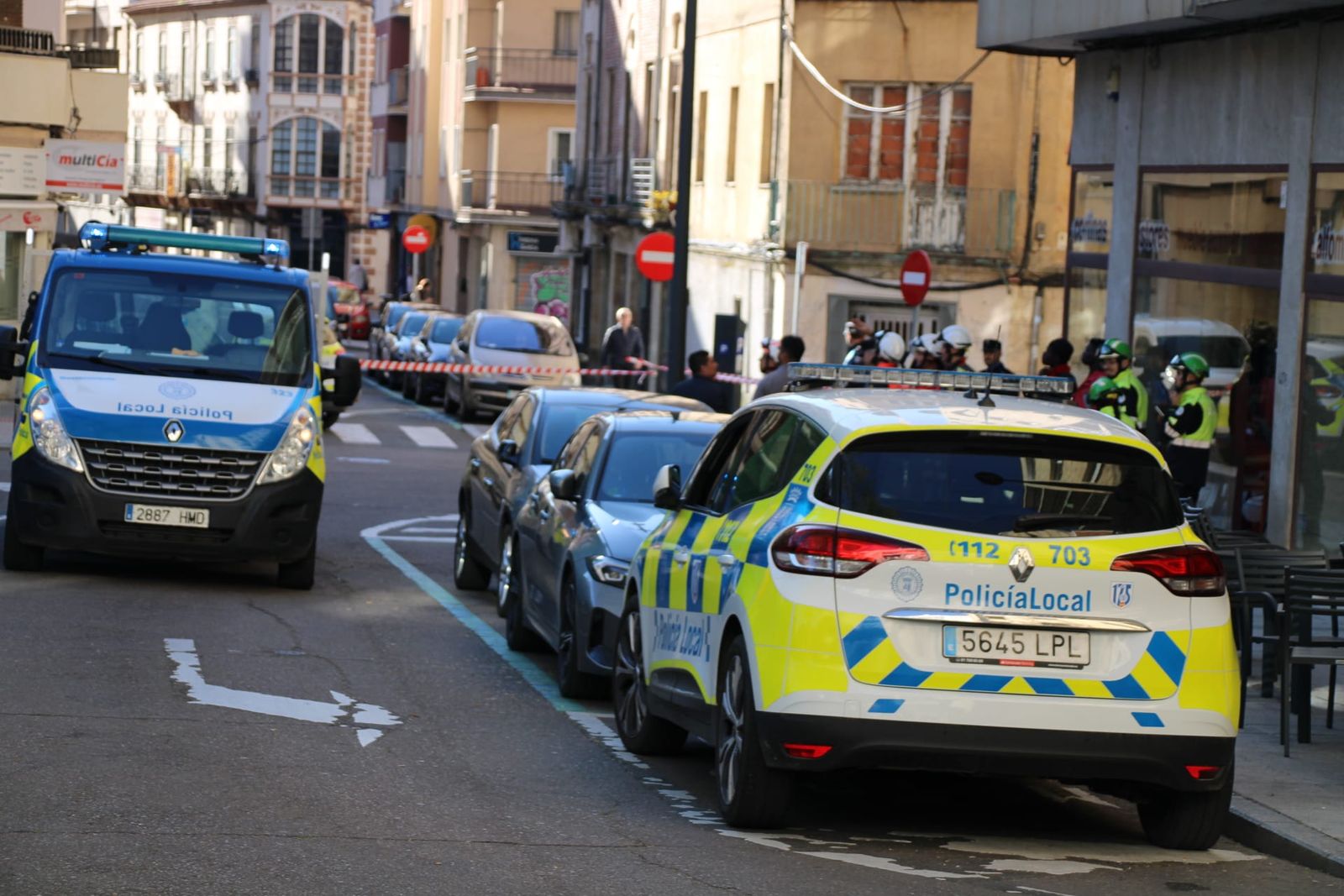 comprobacion-de-un-andamio-en-la-plaza-de-julian-sanchez-el-charro-fotos-s24h-11