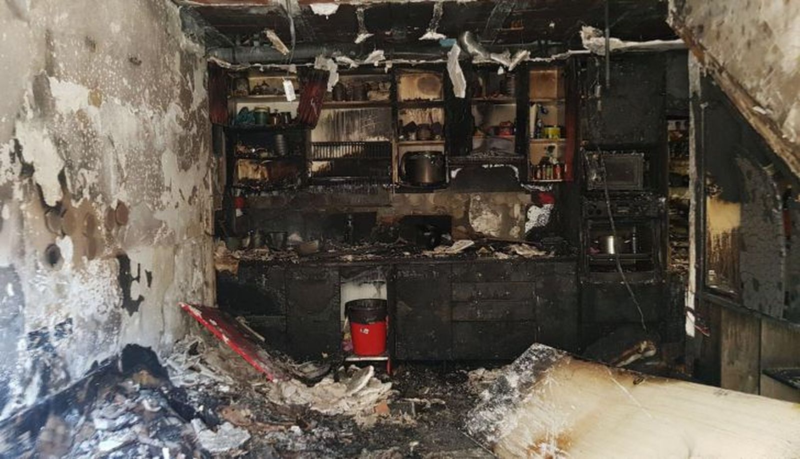 El interior del domicilio en el que falleció Sheila a consecuencia del incendio