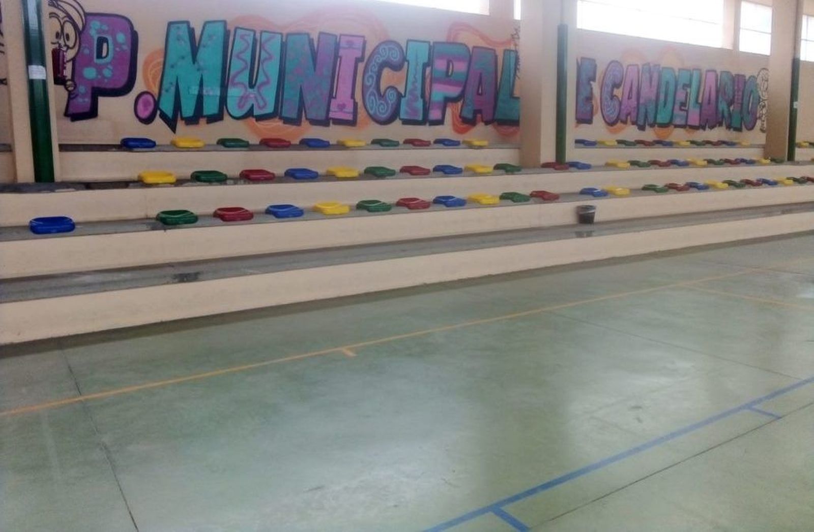 Pabellón deportivo de Candelario