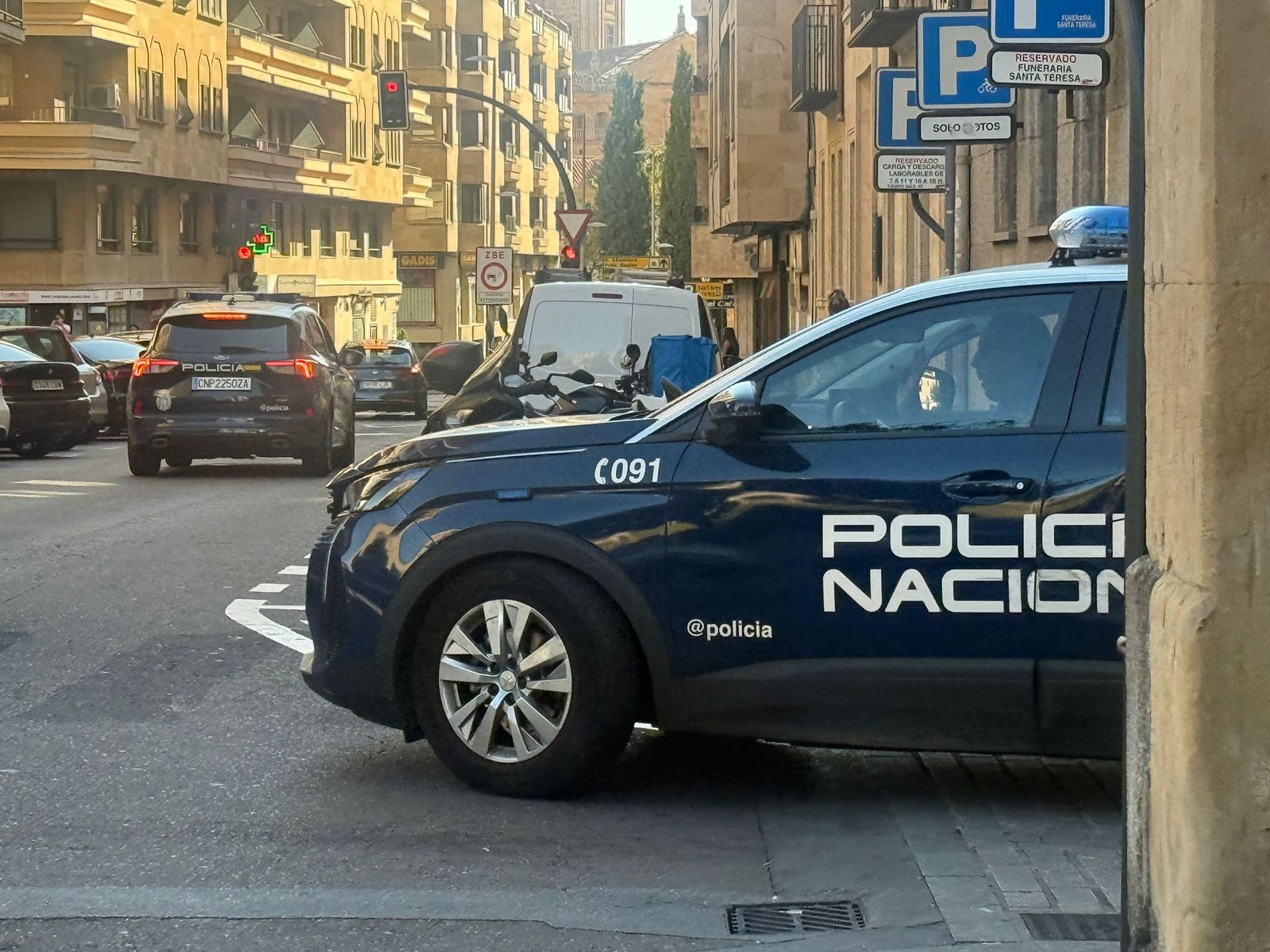 Intervención policial en la calle Perdones
