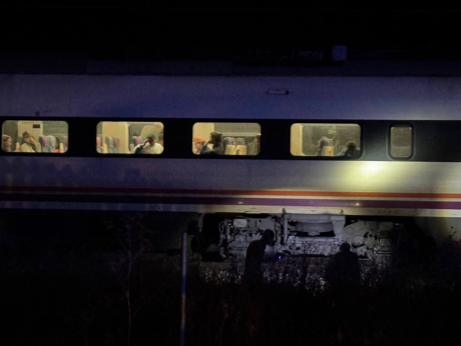 Paralizado en Moriscos el tren Madrid-Salamanca por un incidente en la vía